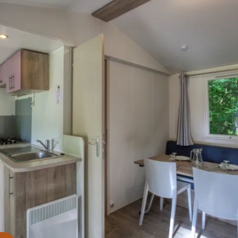 Stacaravan 6 personen - Confort 32m² Malaga - 3 kamers + Overdekt terras, airconditioning, TV, vaatwasser