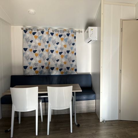 Stacaravan 6 personen - Confort 32m² Malaga - 3 kamers + Overdekt terras, airconditioning, TV, vaatwasser