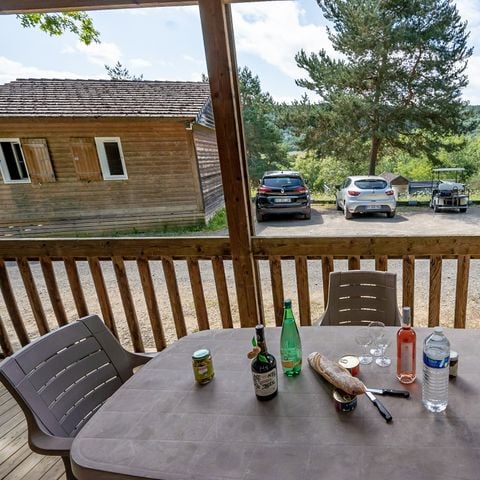 Chalet 6 personen - Comfort 26m² (2 kamers) + overdekt terras 6m² met uitzicht op het meer