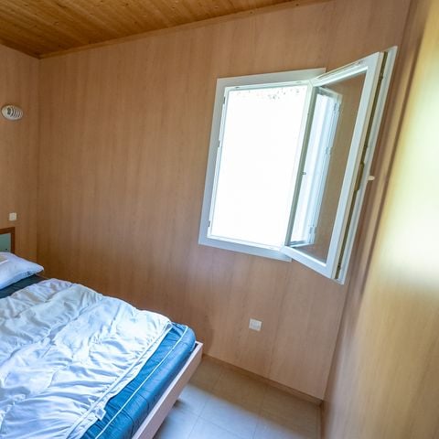 Chalet 6 personen - Comfort 26m² (2 kamers) + overdekt terras 6m² met uitzicht op het meer