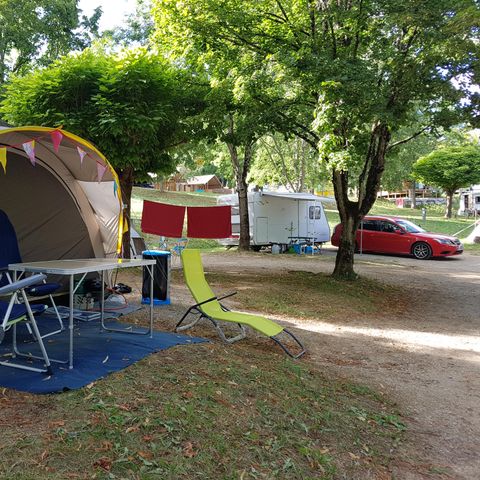 PIAZZOLA - Pacchetto natura (1 tenda, roulotte o camper / 1 auto)