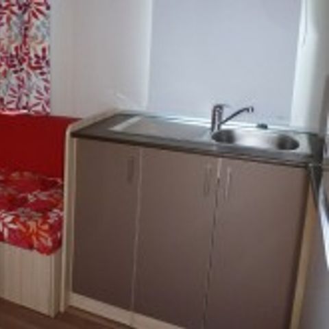 Stacaravan 6 personen - 3 slaapkamers, 32m² + airconditioning