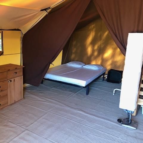 CANVAS AND WOOD TENT 5 people - Lodge tent - no sanitary facilities, no heating - 2 rooms