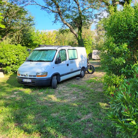 PARZELLE - Pauschale WELCOME CAMPING CAR - Strom inbegriffen 10A -.