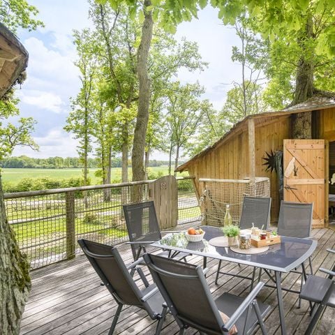 HÉBERGEMENT INSOLITE 5 personnes - Cabane dans les arbres