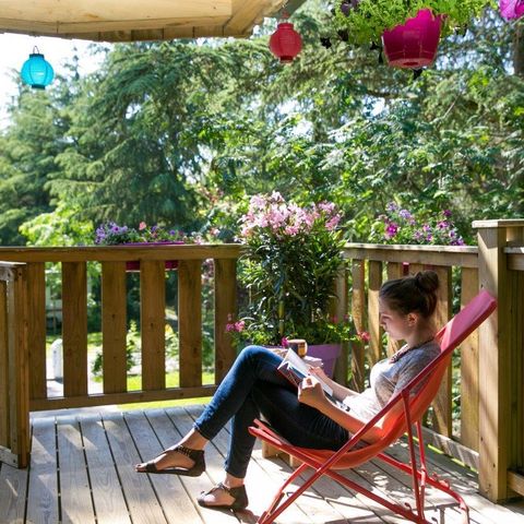 HÉBERGEMENT INSOLITE 3 personnes - La Cabane du Voyage - Cabane sur pilotis 1 chambre - 24m² + terrasse 16m²