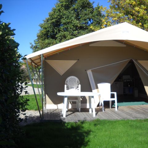 BUNGALOW TOILÉ 5 personnes - (sans sanitaires)