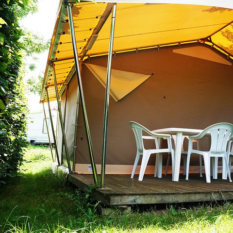 BUNGALOW TOILÉ 5 personnes - (sans sanitaires)