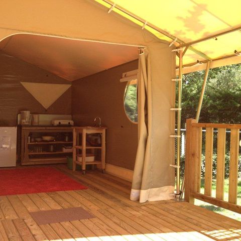 CANVAS AND WOOD TENT 4 people - Lodge Canada