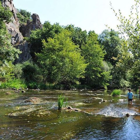 Camping Au Lac d'Hautibus - Camping Deux-Sèvres