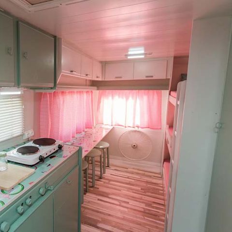 CARAVAN 5 people - Verde Albahaca, without sanitary facilities