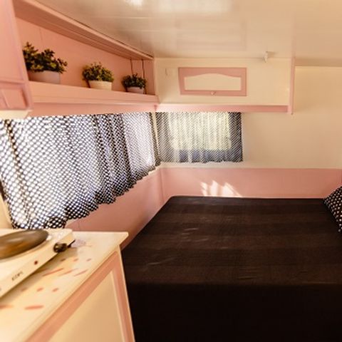 CARAVAN 4 people - Rosa Plumas, without sanitary facilities