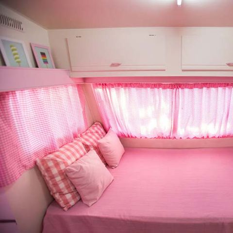 CARAVAN 5 people - Rosa Colorete without sanitary facilities