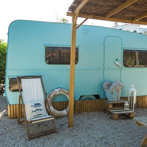 CARAVAN 5 people - Azul Denim, without sanitary facilities