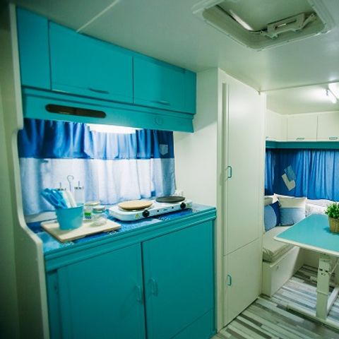 CARAVAN 5 people - Azul Denim, without sanitary facilities