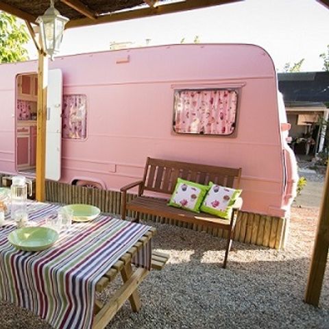 CARAVANE 4 personnes - ROSE CUPCAKE, sans sanitaires