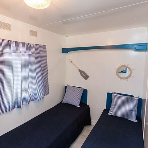 MOBILE HOME 4 people - Navy, 2 bedrooms - sleeps 4