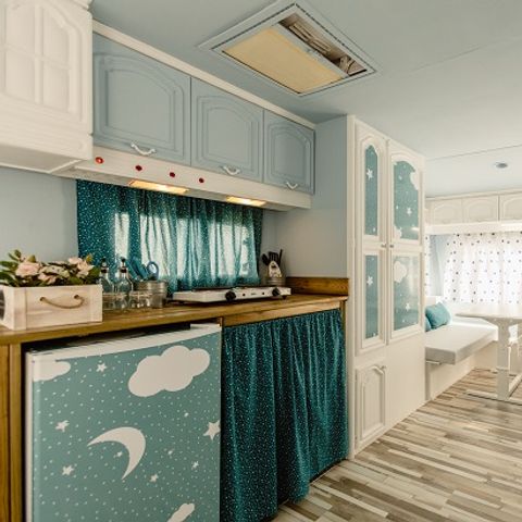 CARAVAN 4 people - 32 SKY BLUE without sanitary facilities