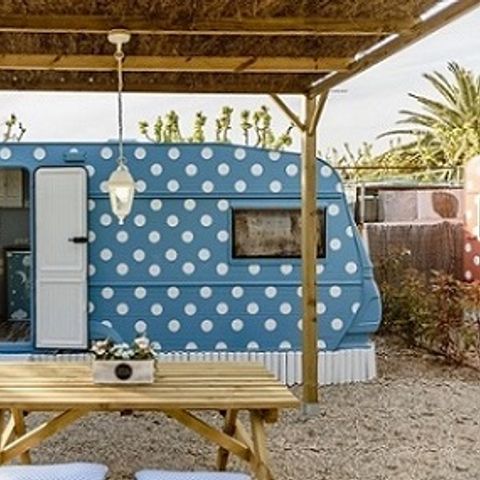 CARAVANE 4 personnes - 32 SKY BLUE  sans sanitaires