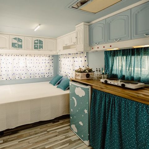 CARAVAN 4 people - 32 SKY BLUE without sanitary facilities