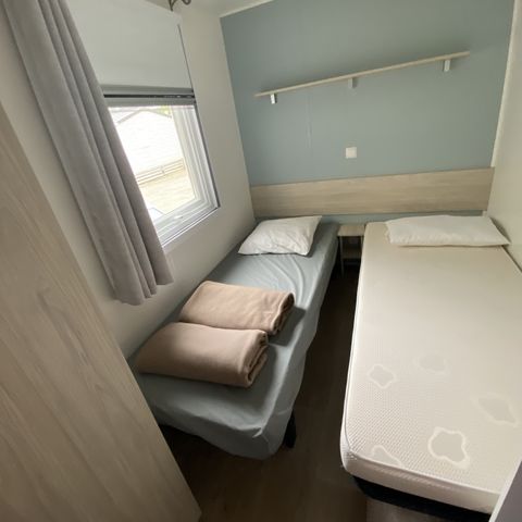 MOBILHEIM 6 Personen - Mobilheim 010 (3 Schlafzimmer, 1 Badezimmer) - Klimaanlage, TV - Überdachte Terrasse
