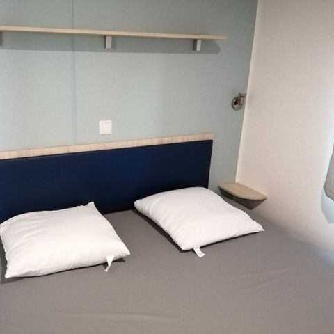 MOBILHEIM 6 Personen - Mobilheim 015 (3 Schlafzimmer, 1 Badezimmer) - Klimaanlage, TV - Halbüberdachte Terrasse