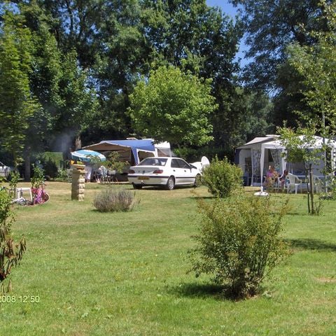 PIAZZOLA - Pacchetto camper (2 persone, 1 piazzola, 1 veicolo)