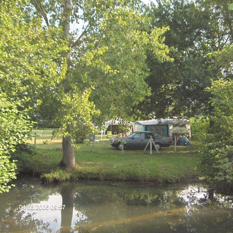 PIAZZOLA - Pacchetto camper (2 persone, 1 piazzola, 1 veicolo)