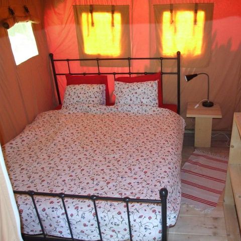 TENTE TOILE ET BOIS 6 personnes - ENSUITE