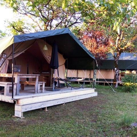 CANVAS AND WOOD TENT 6 people - LUXURY PRIVATE SANITAIR