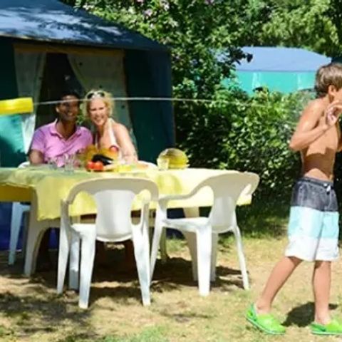 TENT 5 personen - 4-Room Navajo Tent voor 6 personen (4 volwassenen + 2 kinderen) Zonder sanitaire voorzieningen