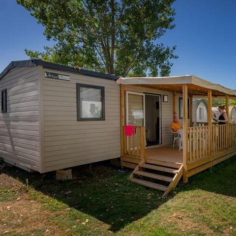 Stacaravan 6 personen - Mobile-home | Comfort | 2 Slaapkamers | 4/6 Pers. | Verhoogd terras | Airconditioning.