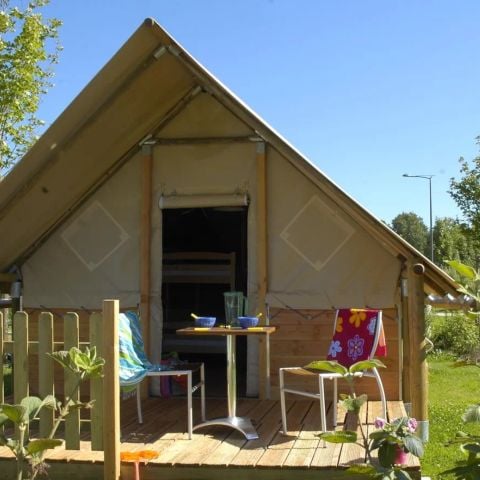 TIENDA DE LONA Y MADERA 2 personas - Albergue canadiense PMR, tienda confort con desayuno; accesible en silla de ruedas