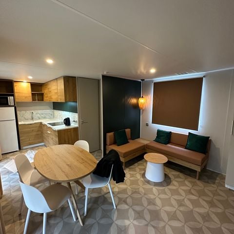 Stacaravan 4 personen - Cottage Mahaut Prestige - 32m² - 2 kamers, XXL douchekamer, Verfijning en moderniteit