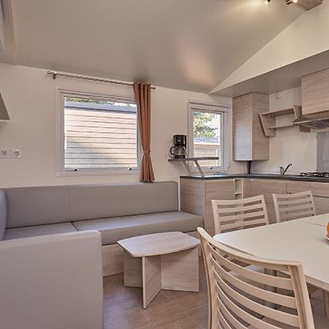 Stacaravan 6 personen - Mobile-home | Comfort XL | 3 slaapkamers | 6 pers | Verhoogd terras | Airconditioning | TV