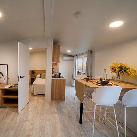 Stacaravan 4 personen - Mobile-home | Comfort XL | 2 slaapkamers | 4 pers. | Verhoogd terras | Airconditioning.