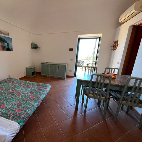 APPARTAMENTO 4 persone - 2 camere con vista mare