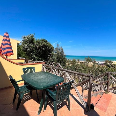 APPARTAMENTO 4 persone - 2 camere con vista mare