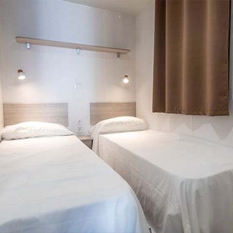 Stacaravan 4 personen - Stacaravan | Comfort XL | 2 slaapkamers | 4 pers. | Overdekt terras | Airconditioning