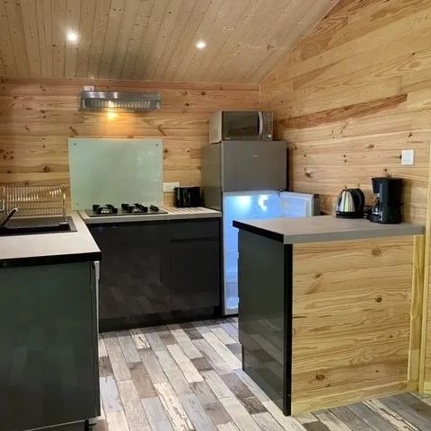 CHALET 2 personnes - LA Cabane En tête à tête 35M2  2 Pers  Suite parentale + Terrasse couverte  (nouveauté 2022) + Télé