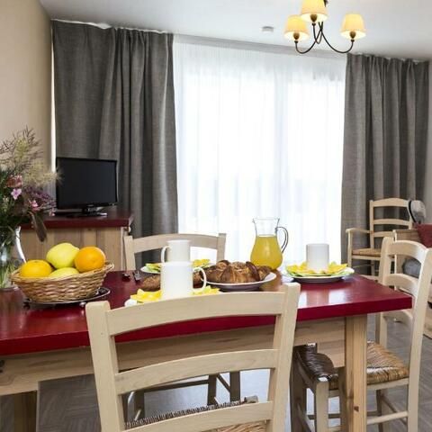 APPARTEMENT 4 personen - 2-kamerappartement voor 4 personen