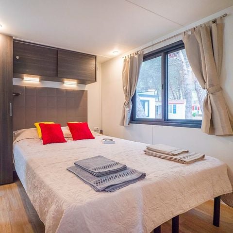 MOBILHOME 6 personnes - Mobil-home | Premium | 3 Ch. | 6 Pers. | Terrasse Couverte | Clim. | TV