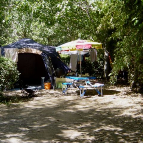 EMPLACEMENT - prise européenne