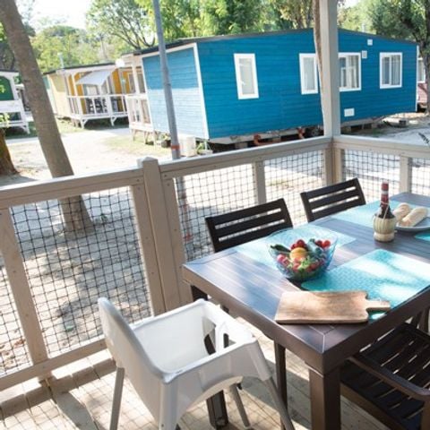 Stacaravan 6 personen - Mobile-home | Comfort | 3 slaapkamers | 6 pers. | Verhoogd terras | 2 badkamers | Airconditioning.