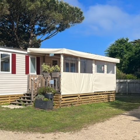 Stacaravan 6 personen - 3 slaapkamers (40m²) - vaatwasser en/of wasmachine - 2 badkamers - zeezicht