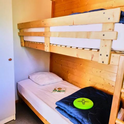 Stacaravan 4 personen - Stacaravan Gezellig Groot 3 Kamers 4 Personen