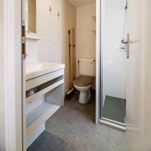 MOBILHOME 2 personnes - 1 chambre mitoyen