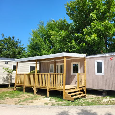 MOBILE HOME 6 people - 3 bedrooms 6 people TV Air conditioning