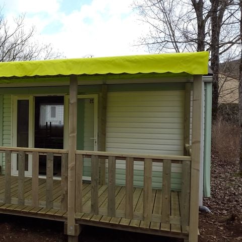 MOBILHOME 5 personnes - mobil home 4/5 personnes, avec sanitaires et tv avec terrasse couverte