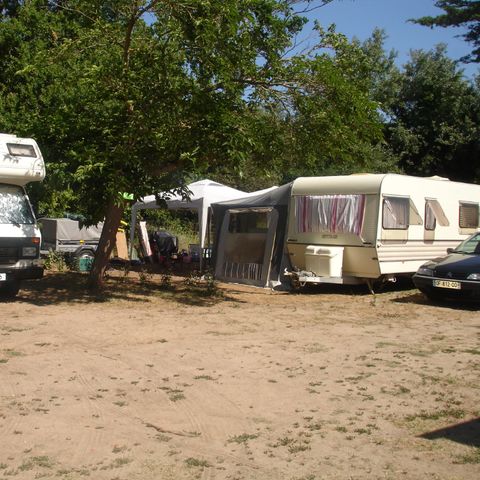 PIAZZOLA - Piazzola per auto + caravan - tenda - camper